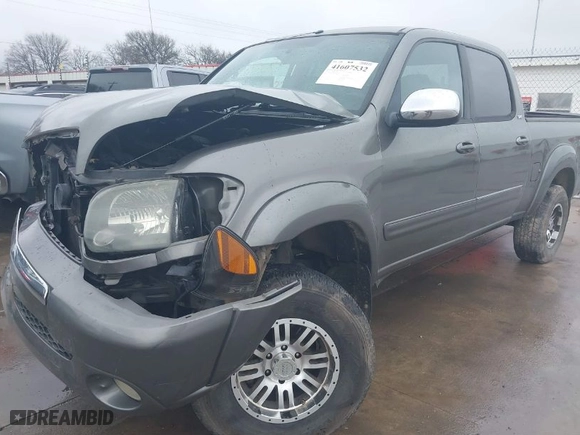 2005 Toyota Tundra SR5 with VIN 5TBET341X5S476366, listed as a IAAI auction lot 41607532 with 293,760 mi miles. Bid and sale history available at carsss.com. Image 18.