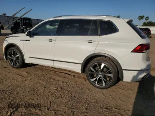 2024 Volkswagen Tiguan SEL R-Line с VIN 3VV4B7AX3RM141897, выставлен на аукционе Copart как лот 52227155 с пробегом 12 988 миль миль и Списание • Salvage title. История ставок и продаж доступна на DreamBid. Изображение 2.
