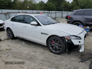 2016 Jaguar XF S with VIN SAJBM4BV2GCY19664, listed as a Copart auction lot 72622494 with 60,924 mi miles and Salvage Title. Bid and sale history available at carsss.com. Image 4.