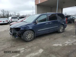 2013 Chrysler Town & Country Limited z VIN 2C4RC1GG9DR711585, wystawiony jako Copart lot #52674455 z przebiegiem Nie podano mil oraz Szkoda całkowita • Salvage title. Historia ofert i sprzedaży dostępna na DreamBid. Obrazek 1.