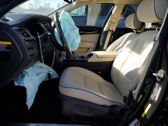 2016 Hyundai Equus Signature with VIN KMHGH4JH3GU104600, listed as a Copart auction lot 46083605 with 83,338 mi miles and Salvage Title. Bid and sale history available at DreamBid. Image 7.