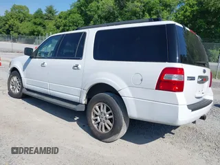 2011 Ford Expedition Max XLT z VIN 1FMJK1H57BEF01229, wystawiony jako IAAI lot #39462564 z przebiegiem 187 107 mil mil oraz . Historia ofert i sprzedaży dostępna na DreamBid. Obrazek 3.