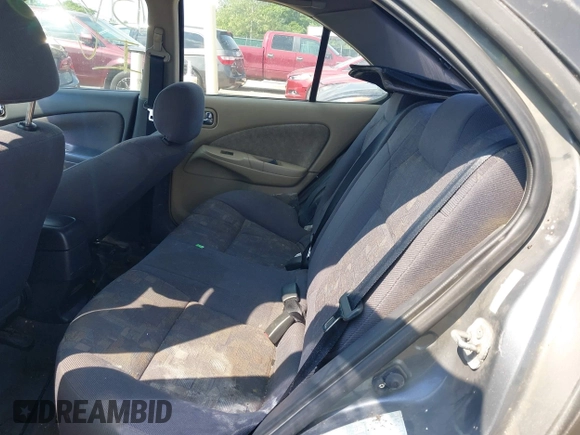 2001 Nissan Sentra SE z VIN 3N1BB51D61L127666, wystawiony jako IAAI lot #42400126 z przebiegiem 190 345 mil mil oraz . Historia ofert i sprzedaży dostępna na DreamBid. Obrazek 8.