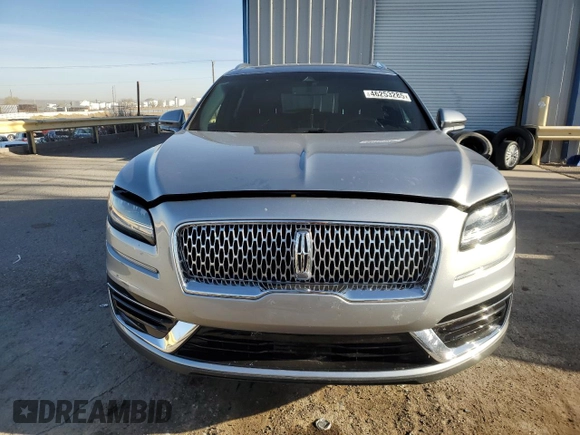 2020 Lincoln Nautilus Standard with VIN 2LMPJ6J92LBL20368, listed as a Copart auction lot 46253285 with 20,493 mi miles and Salvage title. Bid and sale history available at DreamBid. Image 5.
