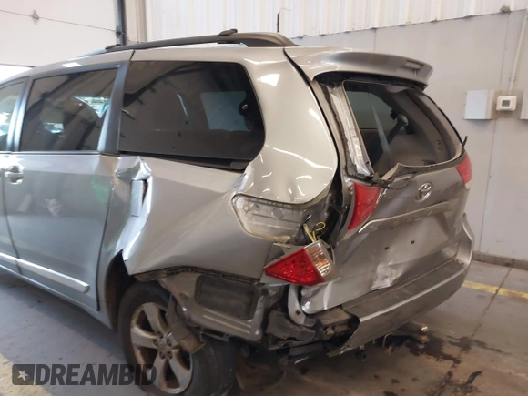 2012 Toyota Sienna LE AAS with VIN 5TDKK3DCXCS271299, listed as a IAAI auction lot 41376742 with 134,968 mi miles. Bid and sale history available at carsss.com. Image 6.