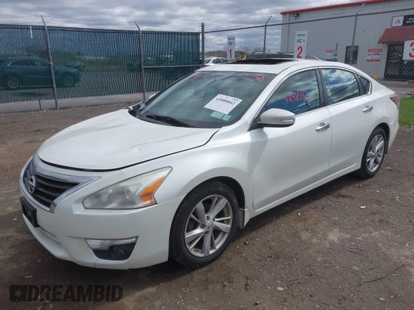 2015 Nissan Altima S with VIN 1N4AL3AP4FN860932, listed as a IAAI auction lot 42088842 with 138,119 mi miles and . Bid and sale history available at DreamBid. Image 17.