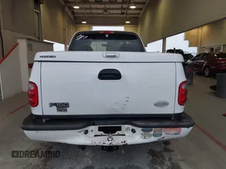2002 Ford F-150 XL с VIN 1FTRF07232KA47835, выставлен на аукционе IAAI как лот 42718285 с пробегом 226 403 миль миль и . История ставок и продаж доступна на DreamBid. Изображение 16.