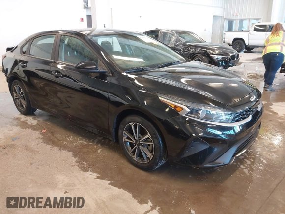 2022 Kia Forte LXS with VIN 3KPF24AD5NE484890, listed as a IAAI auction lot 41006516 with 39,213 mi miles and . Bid and sale history available at DreamBid. Image 1.