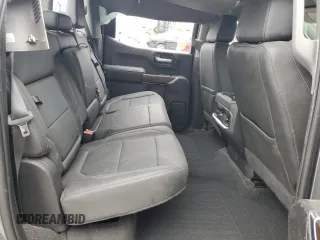 2021 GMC Sierra 1500 SLT z VIN 3GTU9DED3MG483415, wystawiony jako Copart lot #52741395 z przebiegiem 51 537 mil mil oraz Szkody całkowita. Historia ofert i sprzedaży dostępna na DreamBid. Obrazek 10.
