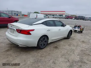 2017 Nissan Maxima SR with VIN 1N4AA6AP7HC425022, listed as a IAAI auction lot 41909028 with 72,371 mi miles. Bid and sale history available at carsss.com. Image 4.