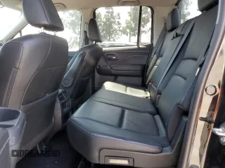 2017 Honda Ridgeline RTL-T z VIN 5FPYK3F63HB009760, wystawiony jako Copart lot #57473615 z przebiegiem 78 203 mil mil oraz Szkoda całkowita • Salvage title. Historia ofert i sprzedaży dostępna na DreamBid. Obrazek 10.