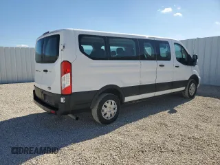 2021 Ford Transit Passenger XL with VIN 1FBAX2Y89MKA31848, listed as a Copart auction lot 86008884 with 86,476 mi miles and Clean Title. Bid and sale history available at DreamBid. Image 3.
