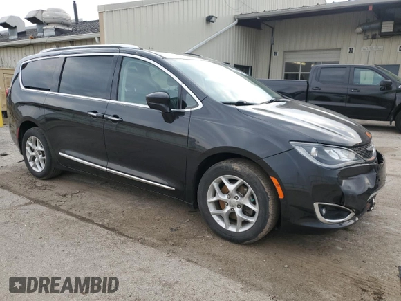 2017 Chrysler Pacifica Touring L Plus with VIN 2C4RC1EG3HR635595, listed as a Copart auction lot 51811995 with 89,405 mi miles and Salvage Title. Bid and sale history available at DreamBid. Image 4.