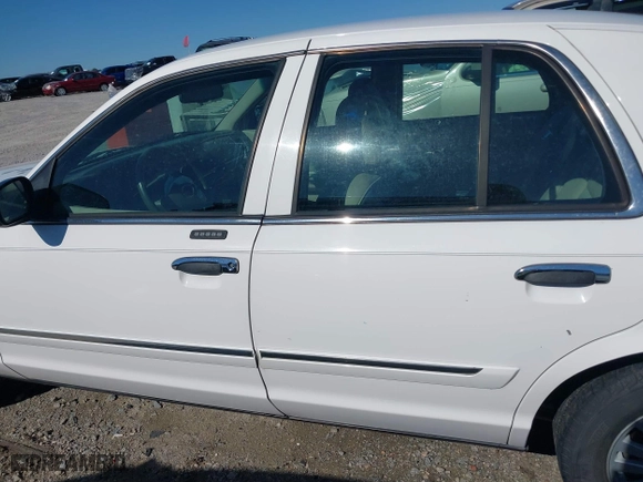 2007 Mercury Grand Marquis LS with VIN 2MEFM75V57X630666, listed as a IAAI auction lot 41791234 with 155,290 mi miles. Bid and sale history available at carsss.com. Image 14.