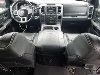 2018 Ram 2500 Limited z VIN 3C6UR5GL5JG289269, wystawiony jako Copart lot #59324035 z przebiegiem 94 266 mil mil oraz Szkoda całkowita • Salvage title. Historia ofert i sprzedaży dostępna na DreamBid. Obrazek 8.
