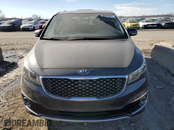 2016 Kia Sedona SX-L with VIN KNDME5C16G6186185, listed as a Copart auction lot 42449365 with 134,760 mi miles and Clean Title. Bid and sale history available at carsss.com. Image 5.