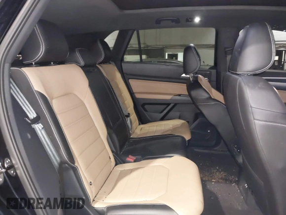 2022 Volkswagen Atlas SEL Premium R-Line with VIN 1V2FE2CAXNC204546, listed as a IAAI auction lot 41124737 with 51,226 mi miles and . Bid and sale history available at DreamBid. Image 8.