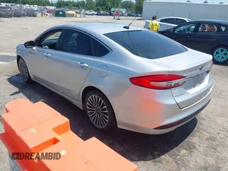 2017 Ford Fusion SE with VIN 3FA6P0HDXHR372203, listed as a IAAI auction lot 42392330 with 172,266 mi miles and . Bid and sale history available at DreamBid. Image 3.