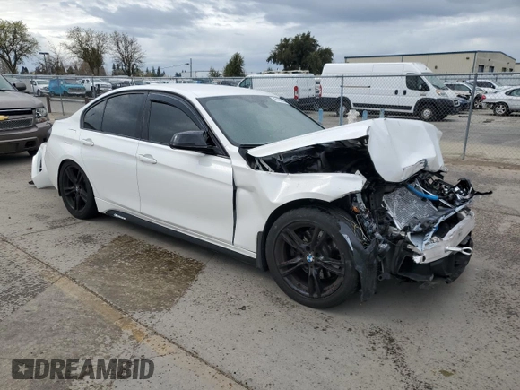 2013 BMW 3 Series 328i с VIN WBA3C1C5XDF440003, выставлен на аукционе Copart как лот 48165335 с пробегом 129 354 миль миль и Списание • Salvage title. История ставок и продаж доступна на DreamBid. Изображение 4.