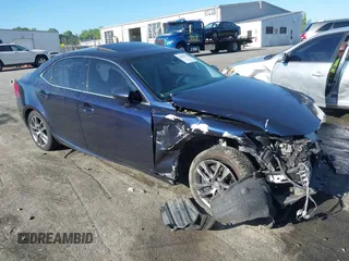 2018 Lexus IS 300 z VIN JTHC81D2XJ5031427, wystawiony jako IAAI lot #42059295 z przebiegiem 84 586 mil mil oraz . Historia ofert i sprzedaży dostępna na DreamBid. Obrazek 1.