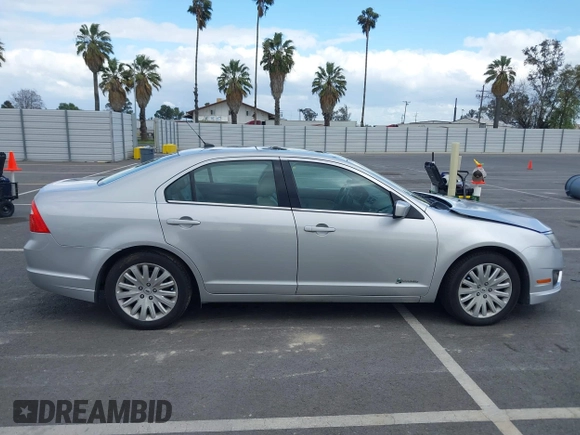 2010 Ford Fusion Hybrid with VIN 3FADP0L37AR261099, listed as a IAAI auction lot 41903543 with 160,070 mi miles. Bid and sale history available at carsss.com. Image 13.