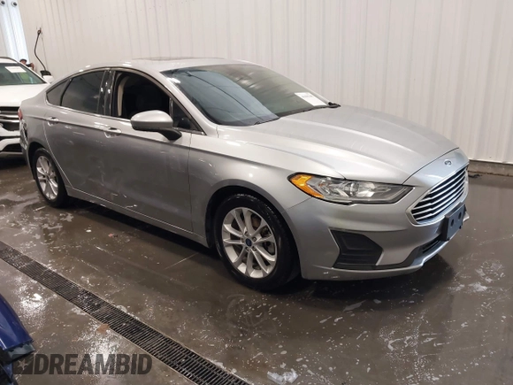 2020 Ford Fusion SE with VIN 3FA6P0HD3LR202029, listed as a IAAI auction lot 41655305 with 110,229 mi miles. Bid and sale history available at carsss.com. Image 1.