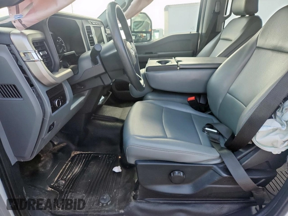2023 Ford F-250 XL z VIN 1FT7W2AA4PED18619, wystawiony jako Copart lot #61728515 z przebiegiem 41 279 mil mil oraz Szkoda całkowita • Salvage title. Historia ofert i sprzedaży dostępna na DreamBid. Obrazek 7.