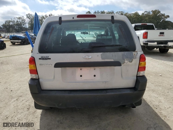 2003 Ford Escape XLS Popular with VIN 1FMYU02173KB81180, listed as a Copart auction lot 44350785 with 337,247 mi miles and Salvage Title. Bid and sale history available at carsss.com. Image 6.