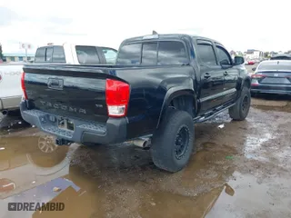 2017 Toyota Tacoma SR5 with VIN 3TMCZ5AN6HM095893, listed as a IAAI auction lot 41778488 with 81,276 mi miles. Bid and sale history available at carsss.com. Image 4.