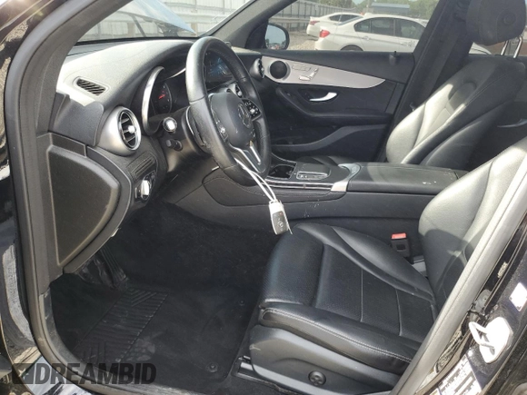 2020 Mercedes-Benz GLC 300 with VIN WDC0G8DB6LF687339, listed as a Copart auction lot 58053285 with 103,741 mi miles and Clean title. Bid and sale history available at DreamBid. Image 7.