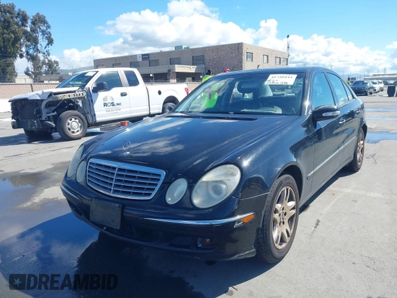 2003 Mercedes-Benz E 320 z VIN WDBUF65J13A160065, wystawiony jako IAAI lot #41720444 z przebiegiem 277 910 mil mil oraz . Historia ofert i sprzedaży dostępna na DreamBid. Obrazek 6.