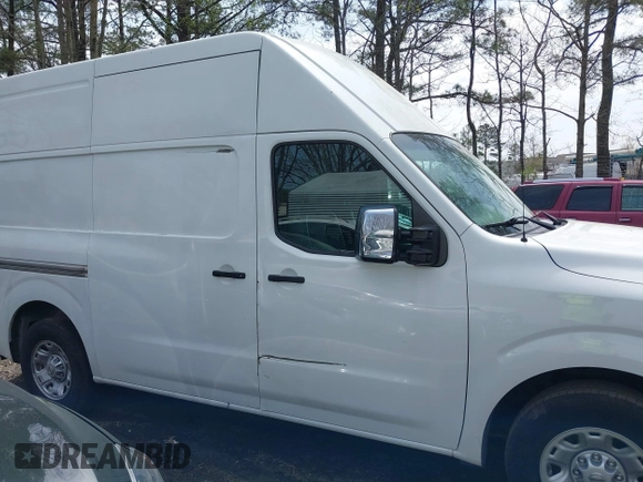 2017 Nissan NV Cargo SV z VIN 1N6AF0LY5HN804102, wystawiony jako IAAI lot #41942049 z przebiegiem 116 323 mil mil oraz . Historia ofert i sprzedaży dostępna na DreamBid. Obrazek 13.