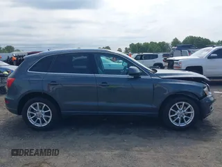 2010 Audi Q5 z VIN WA1LKBFP3AA061212, wystawiony jako IAAI lot #42307742 z przebiegiem 179 897 mil mil oraz . Historia ofert i sprzedaży dostępna na DreamBid. Obrazek 14.