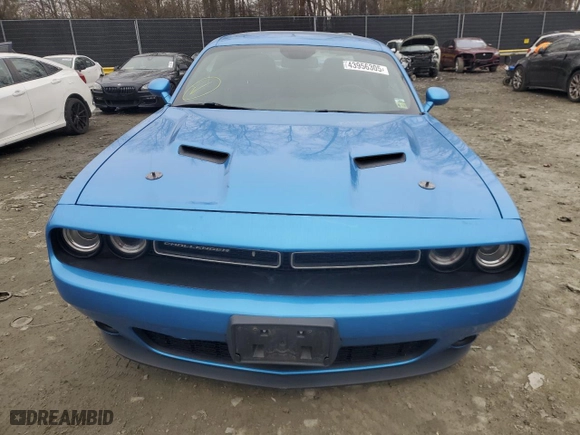 2019 Dodge Challenger SXT with VIN 2C3CDZAG4KH541458, listed as a Copart auction lot 43956305 with 114,179 mi miles and Salvage Title. Bid and sale history available at carsss.com. Image 5.