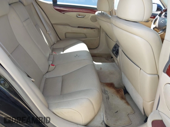 2008 Lexus LS 460 with VIN JTHBL46F885079935, listed as a IAAI auction lot 42013136 with 148,126 mi miles. Bid and sale history available at carsss.com. Image 8.