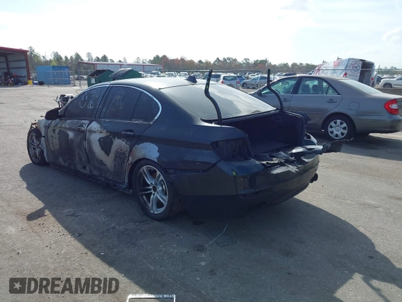 2015 BMW 5 Series 535i xDrive with VIN WBA5B3C58FD544141, listed as a IAAI auction lot 41702930 with 1 mi miles. Bid and sale history available at carsss.com. Image 3.