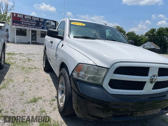 2015 Ram 1500 Express z VIN 3C6JR6AGXFG687430, wystawiony jako Copart lot #59638345 z przebiegiem 86 438 mil mil oraz Czysty tytuł • Clean title. Historia ofert i sprzedaży dostępna na DreamBid. Obrazek 1.