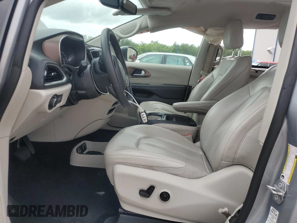 2021 Chrysler Voyager LXi with VIN 2C4RC1DG2MR566507, listed as a Copart auction lot 52033015 with 121,480 mi miles and Non Repairable. Bid and sale history available at DreamBid. Image 7.