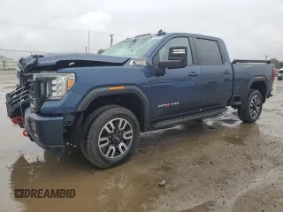 2021 GMC Sierra 2500HD AT4 z VIN 1GT49PEYXMF179228, wystawiony jako Copart lot #48016185 z przebiegiem 53 647 mil mil oraz Szkoda całkowita • Salvage title. Historia ofert i sprzedaży dostępna na DreamBid. Obrazek 1.