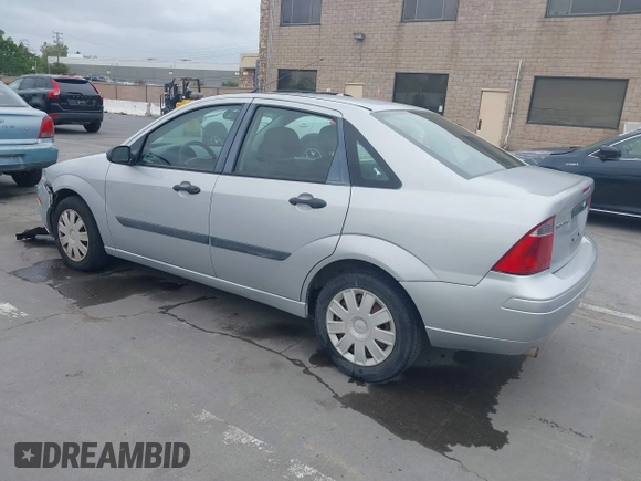 2007 Ford Focus S with VIN 1FAFP34N77W280431, listed as a IAAI auction lot 42120858 with 108,665 mi miles and . Bid and sale history available at carsss.com. Image 3.