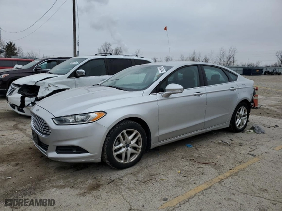 2014 Ford Fusion SE with VIN 1FA6P0H76E5363779, listed as a Copart auction lot 83894744 with 124,099 mi miles and Salvage Title. Bid and sale history available at carsss.com. Image 1.