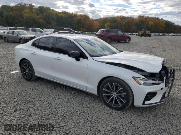 2021 Volvo S60 Momentum with VIN 7JR102FZ8MG122870, listed as a Copart auction lot 76462864 with 24,270 mi miles and Salvage Title. Bid and sale history available at carsss.com. Image 4.