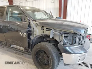 2019 Ram 1500 Warlock z VIN 1C6RR7LT9KS534267, wystawiony jako IAAI lot #42289167 z przebiegiem 110 180 mil mil oraz . Historia ofert i sprzedaży dostępna na DreamBid. Obrazek 6.