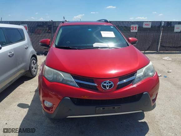 2013 Toyota RAV4 XLE with VIN 2T3WFREV0DW058161, listed as a IAAI auction lot 42106033 with 261,011 mi miles. Bid and sale history available at carsss.com. Image 12.