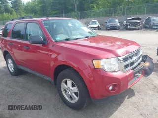 2011 Ford Escape XLT с VIN 1FMCU9D70BKB69077, выставлен на аукционе IAAI как лот 42346478 с пробегом 112 879 миль миль и . История ставок и продаж доступна на DreamBid. Изображение 1.
