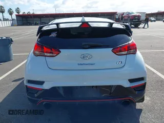 2019 Hyundai Veloster N with VIN KMHT36AH6KU001916, listed as a IAAI auction lot 41577775 with 77,471 mi miles. Bid and sale history available at carsss.com. Image 16.