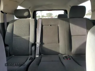 2008 Chevrolet Suburban Commercial with VIN 3GNGK26K68G308737, listed as a Copart auction lot 42417505 with 40,288 mi miles and Clean Title. Bid and sale history available at carsss.com. Image 10.