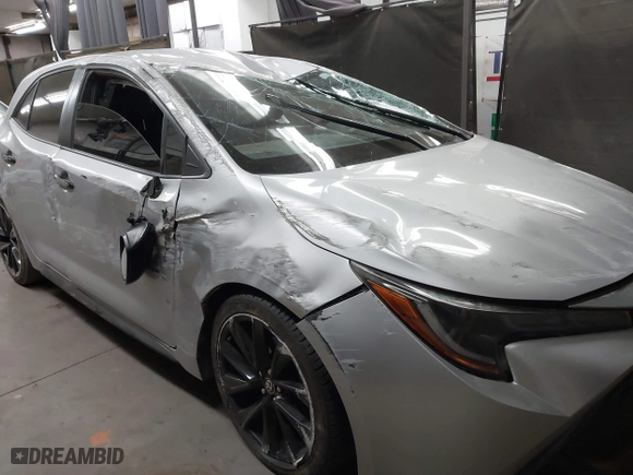 2021 Toyota Corolla Hatchback SE with VIN JTND4MBE1M3106771, listed as a IAAI auction lot 41444053 with 101,161 mi miles. Bid and sale history available at carsss.com. Image 6.