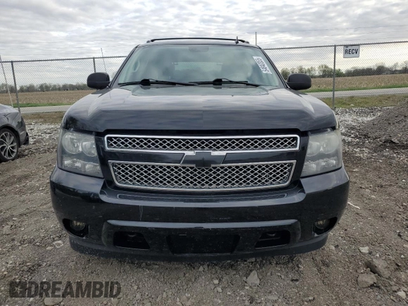 2009 Chevrolet Avalanche LTZ with VIN 3GNFK32049G172308, listed as a Copart auction lot 54840355 with 253,982 mi miles and Clean Title. Bid and sale history available at carsss.com. Image 5.