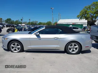 2017 Ford Mustang V6 z VIN 1FATP8EM9H5208725, wystawiony jako IAAI lot #41838293 z przebiegiem 88 780 mil mil oraz . Historia ofert i sprzedaży dostępna na DreamBid. Obrazek 14.